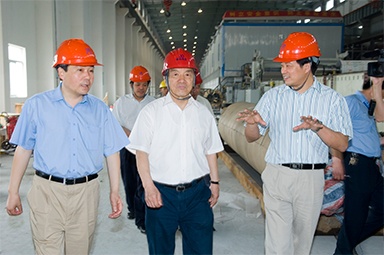 2007年5月25日，時(shí)任全國政協(xié)常委、經(jīng)濟(jì)委員會副主任、中國包裝聯(lián)合會會長石萬鵬一行來公司視察