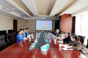 嘉興市司法局黨委委員、副局長蔡加龍一行蒞臨景興紙業(yè)調研指導