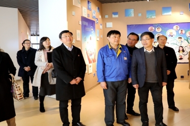 2020年1月3日，時(shí)任浙江省民政廳黨組成員、副廳長(zhǎng)江宇蒞臨景興紙業(yè)調(diào)研企業(yè)發(fā)展情況、黨建工作